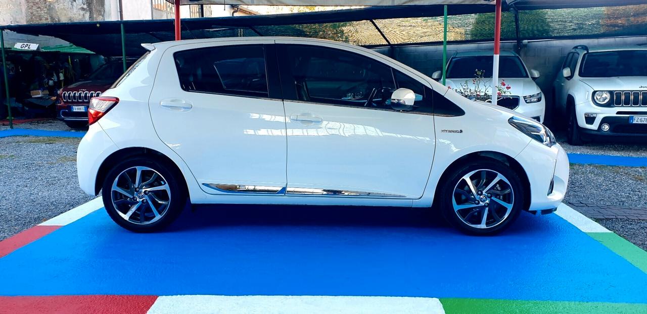 TOYOTA YARIS 1.5 BENZINA/HYBRID FULL OPTIONAL