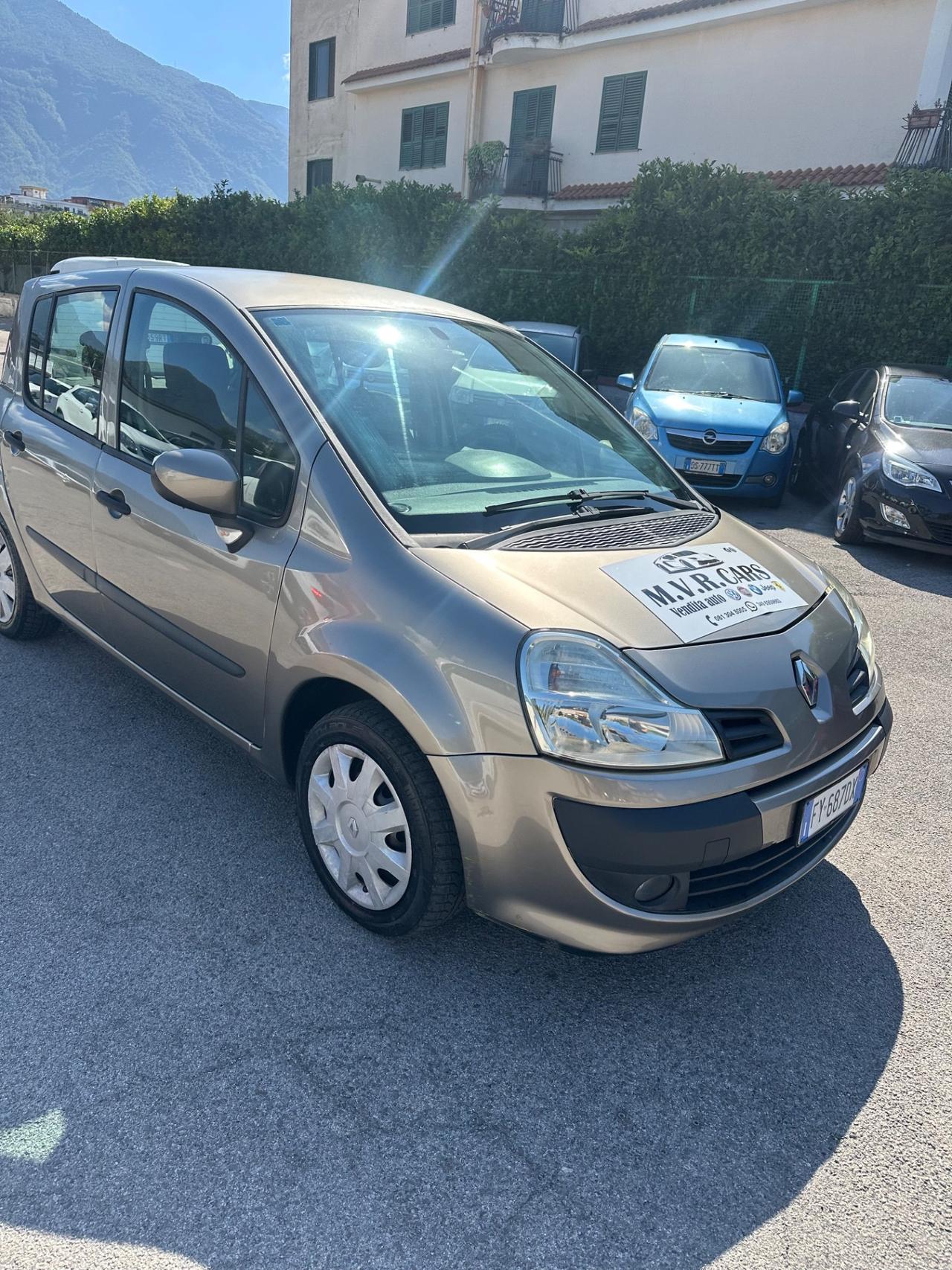 Renault Modus 1.5 dCi 85CV Dynamique