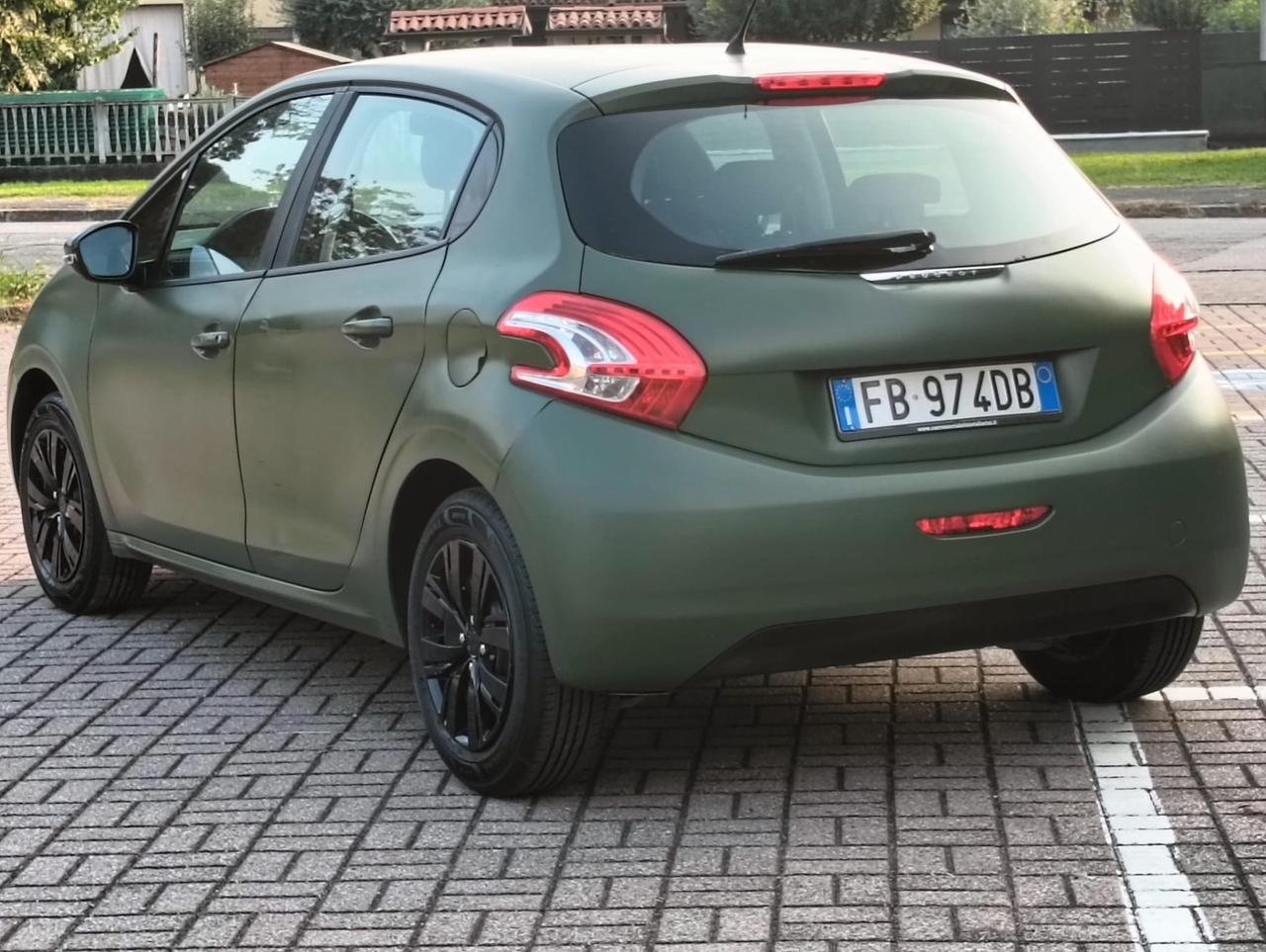 Peugeot 208 2015 1.4 HDI Diesel Cell: 3201471147