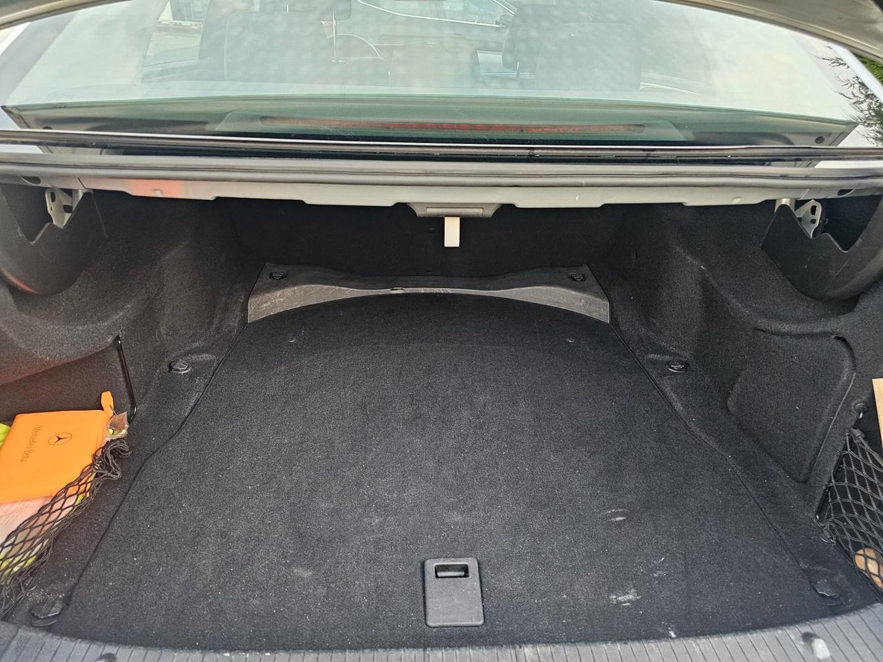 Mercedes-benz E 220 AVANTGARDE AMG