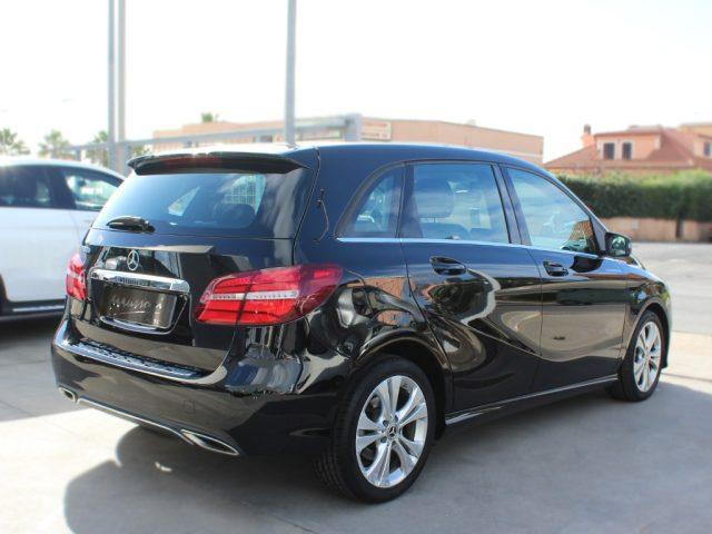 MERCEDES-BENZ B 180 D SPORT TECH