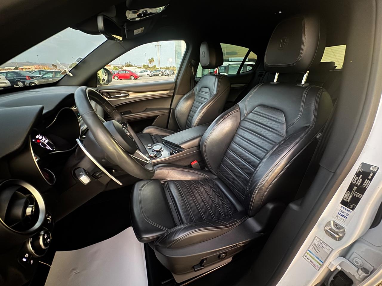 Alfa Romeo Stelvio 2.2 Turbodiesel 210 CV AT8 Q4 Super
