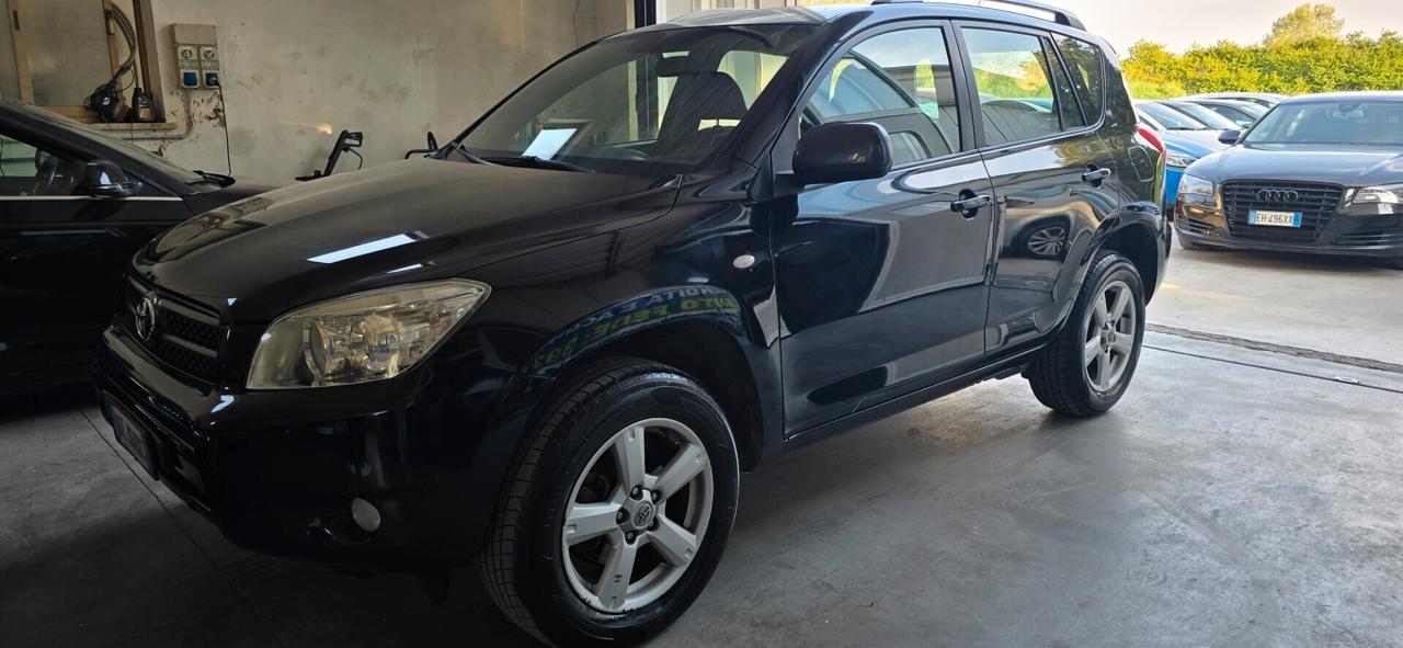 Toyota RAV 4 RAV4 Crossover 2.2 D-4D 150 CV DPF Luxury