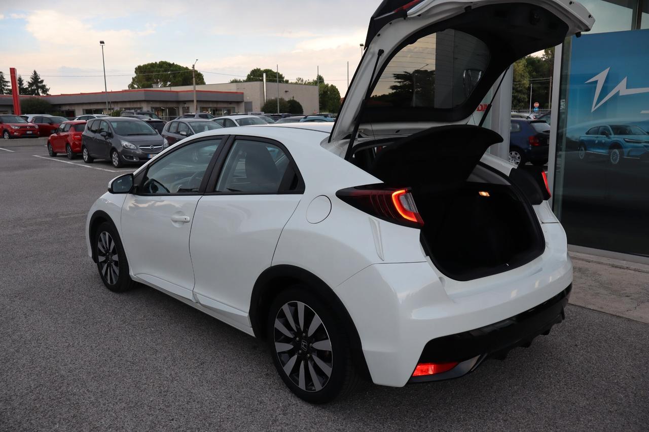 Honda Civic 1.6 i-DTEC Elegance Navi