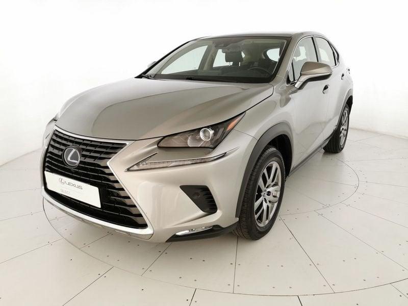 Lexus NX 300h 2.5 Premium 4wd cvt