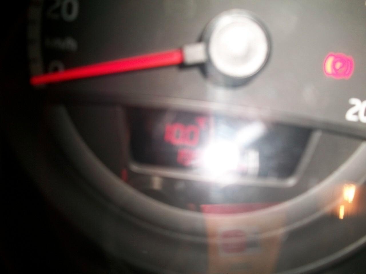 Volkswagen up! 1.0 5p. move ASG CC999 KW 44 HP 60 EURO 05 BENZINA GARANZIA UN ANNO N 08 GOMME E CERCHI E COPRI CERCHI ESTIVE E QUATRO QUATRO STAGIONI 95/100 SI NEOPATENTATI