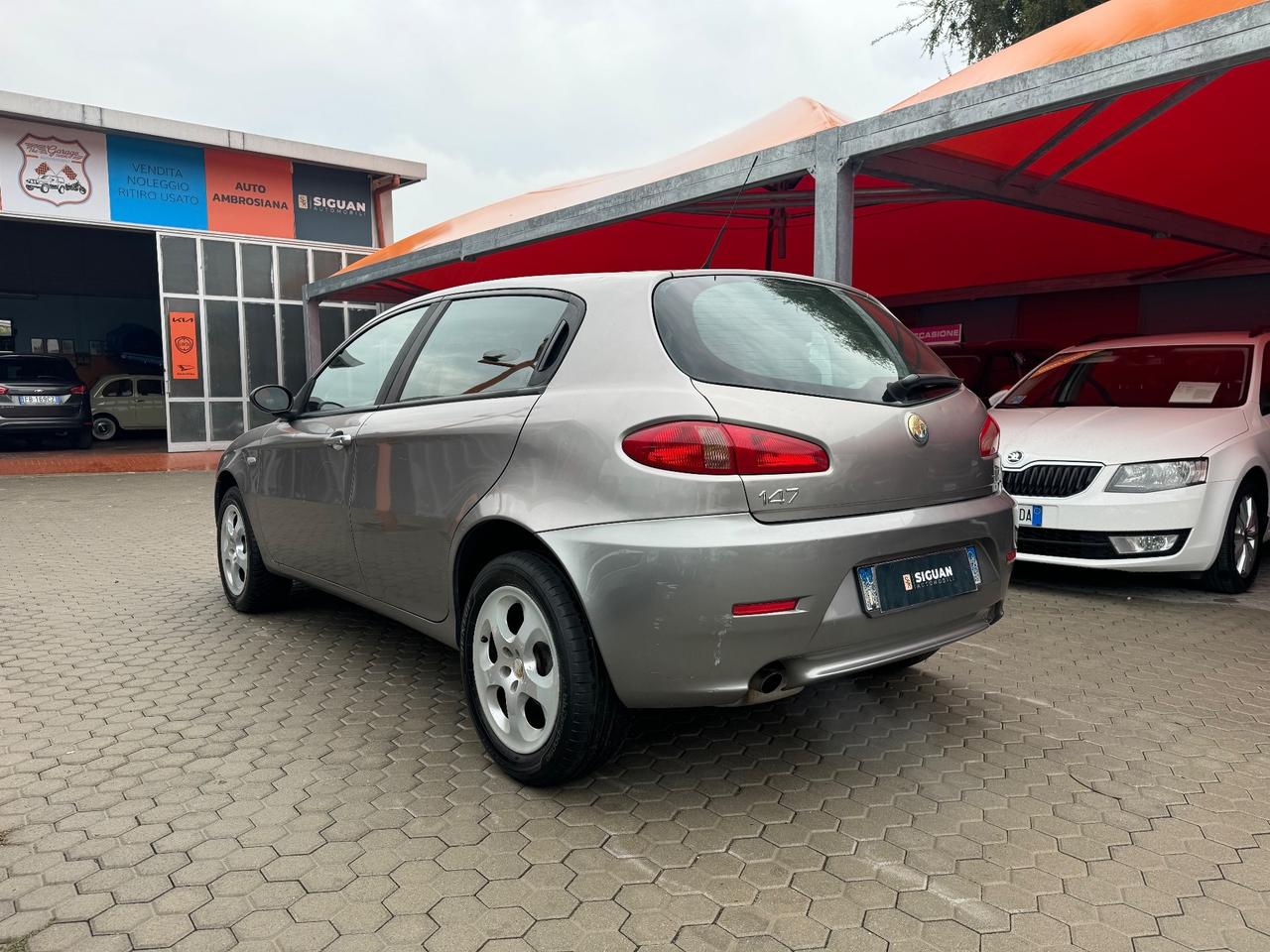 Alfa Romeo 147 1.9 JTD (120) 5 porte Distinctive