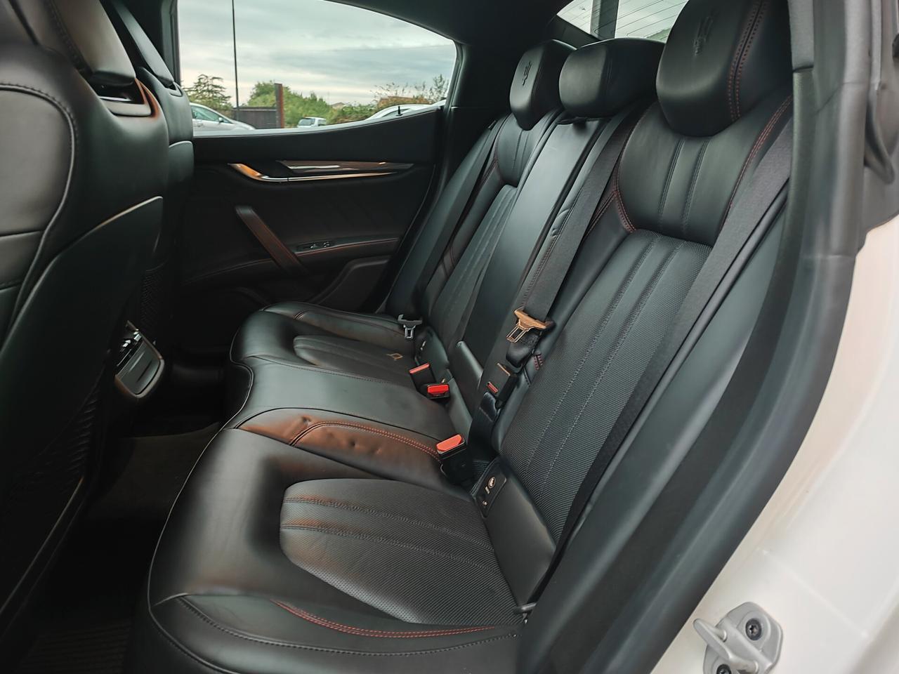 Maserati Ghibli V6 Modena PARI AL NUOVO