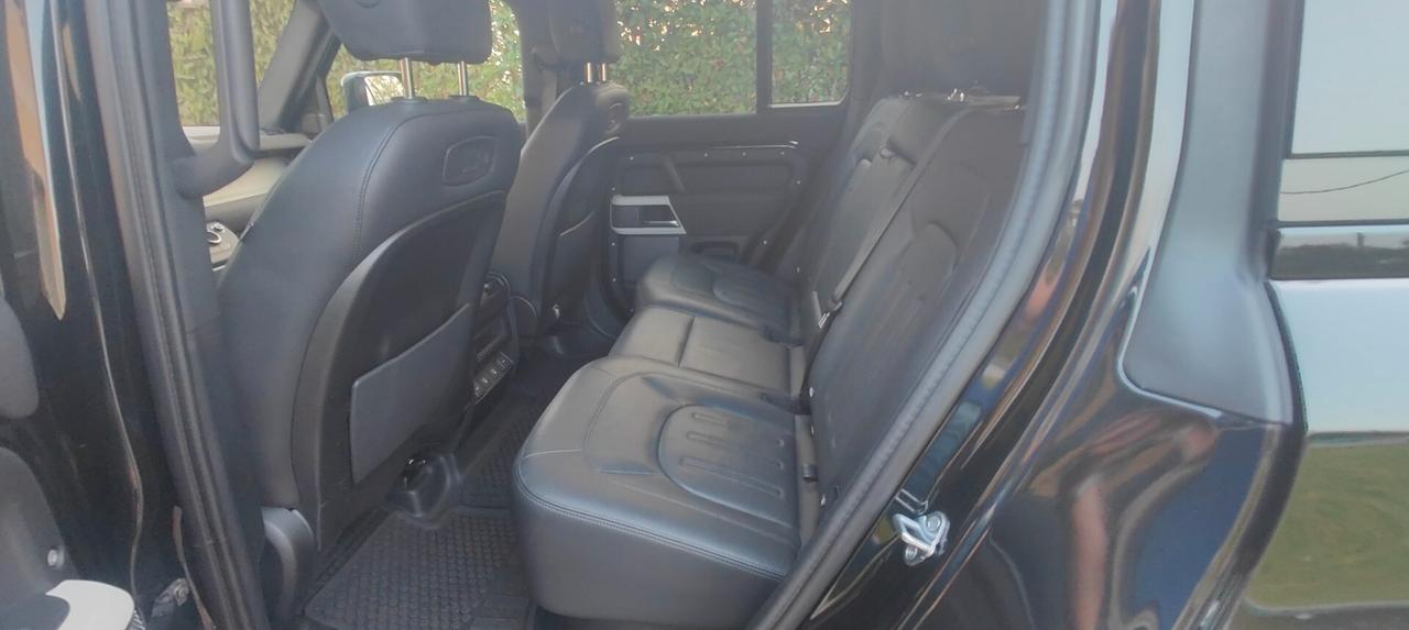 Land Rover Defender 110 3.0D Autocarro 5 posti 200 CV AWD SE