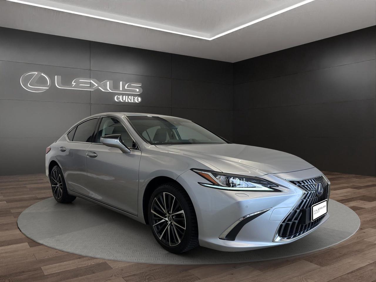 Lexus ES 300h 2.5 Executive cvt