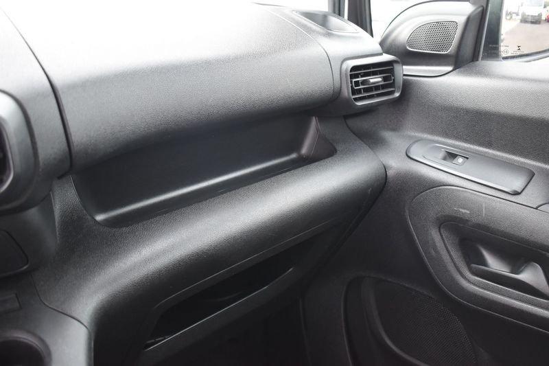 Peugeot Partner Partner BlueHDi 100 S&S PC-DC Furgone