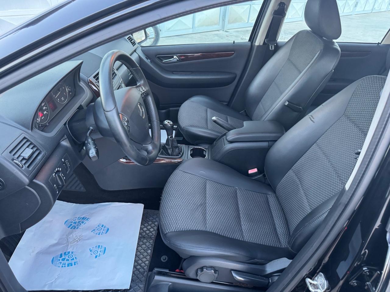 Mercedes-benz A 160 BlueEFFICIENCY Elegance