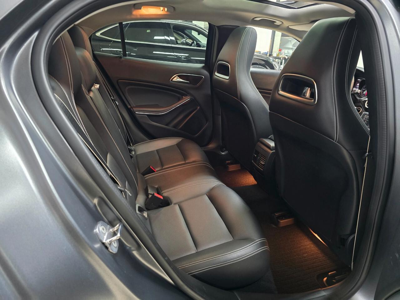 Mercedes-benz GLA 200 d Automatic 4Matic Premium (Tetto)