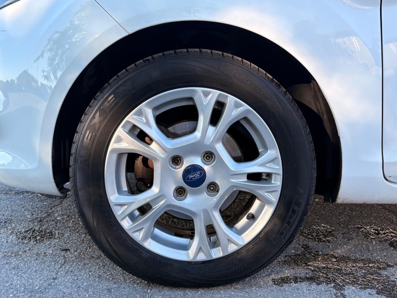 Ford Fiesta 1.4 5 porte Bz.- GPL Titanium