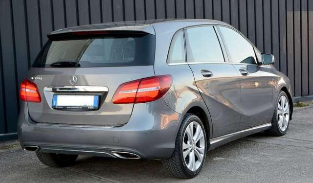 Mercedes-Benz B 200 d Premium Next automatica