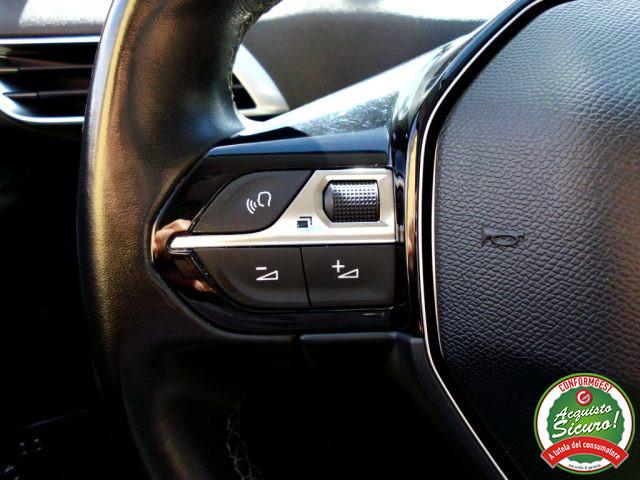 PEUGEOT 3008 BlueHDi 130 S&S Allure