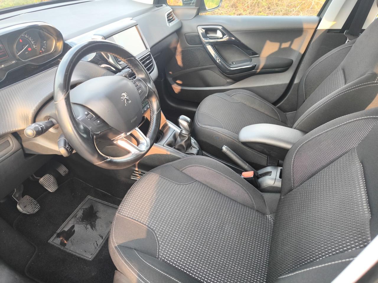 PEUGEOT 208 1,6 BLUE HDI- ALLURE-OK NEOPATENTATI- EURO 6