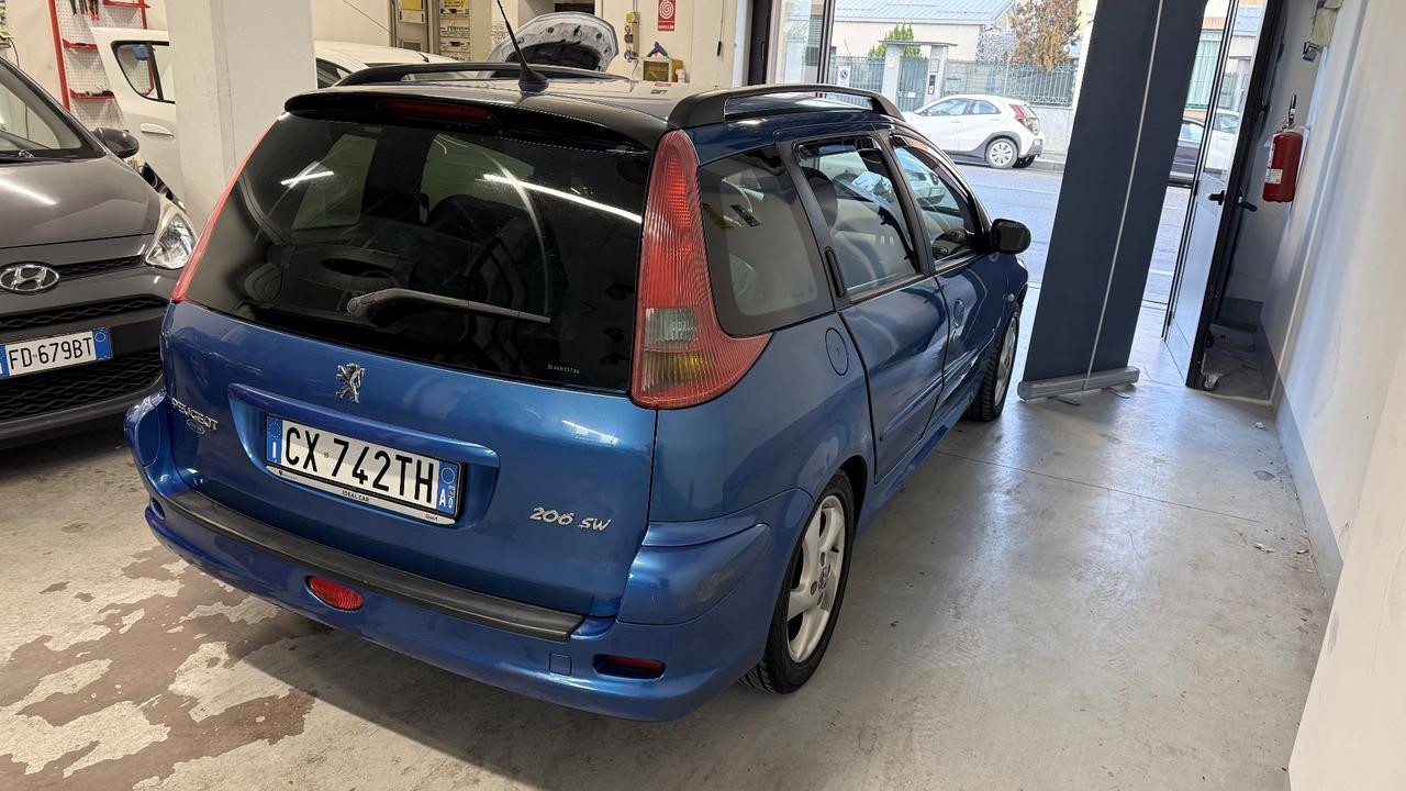 Peugeot 206 1.6 16V 5p. XS Line