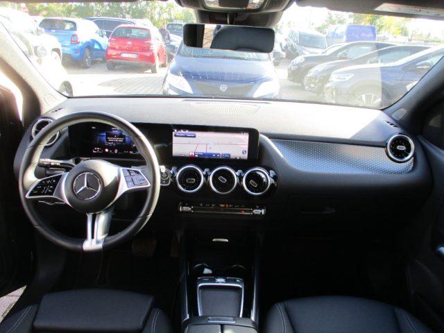 MERCEDES-BENZ B 180 Automatic Progressive Navi/Led/Camera