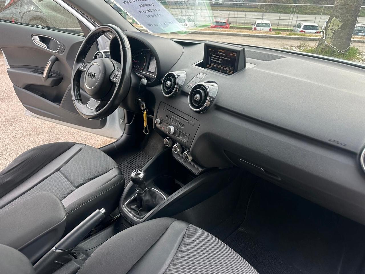 Audi A1 1.6 TDI S line edition plus NEOPATENTATI