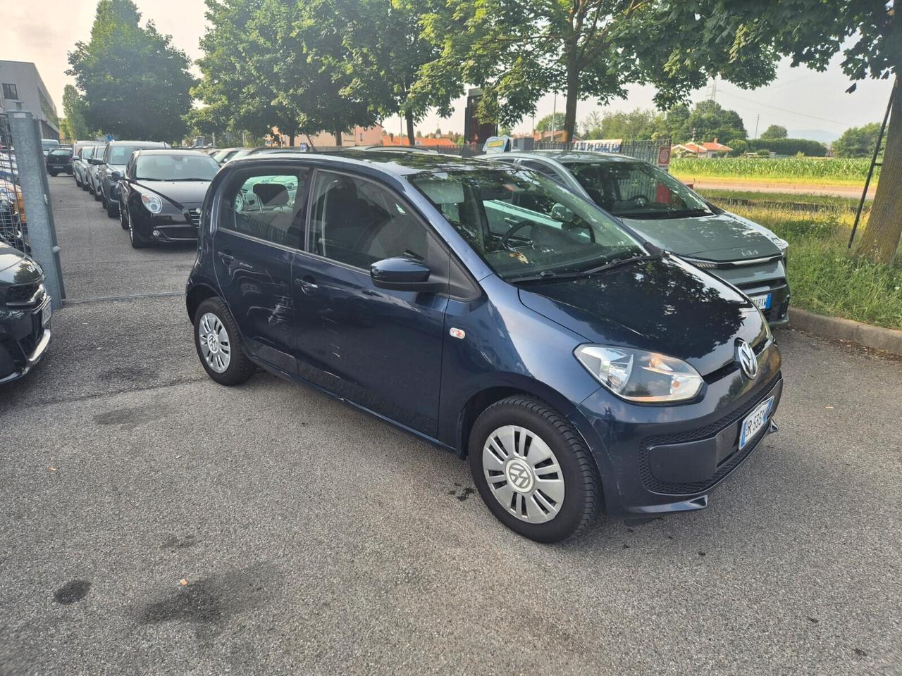 Volkswagen up! 1.0 75 CV 5p. high up!