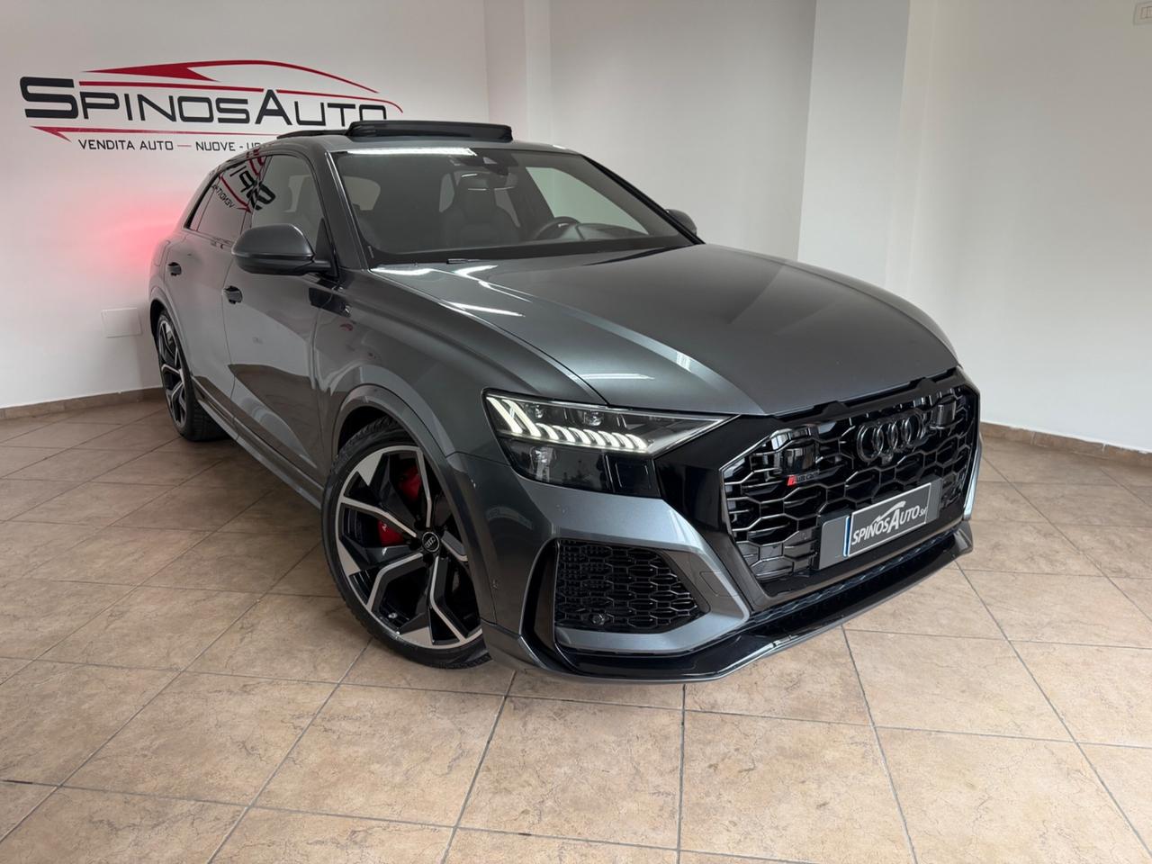 Audi Q8 RS TFSI V8 quattro tiptronic
