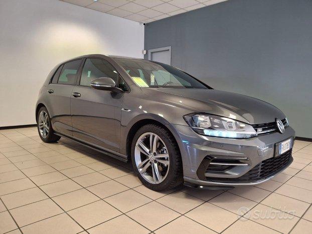 Volkswagen Golf R-Line