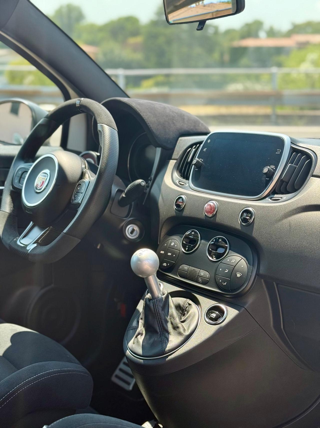 Abarth 595 C 1.4 Turbo T-Jet 180 CV Competizione