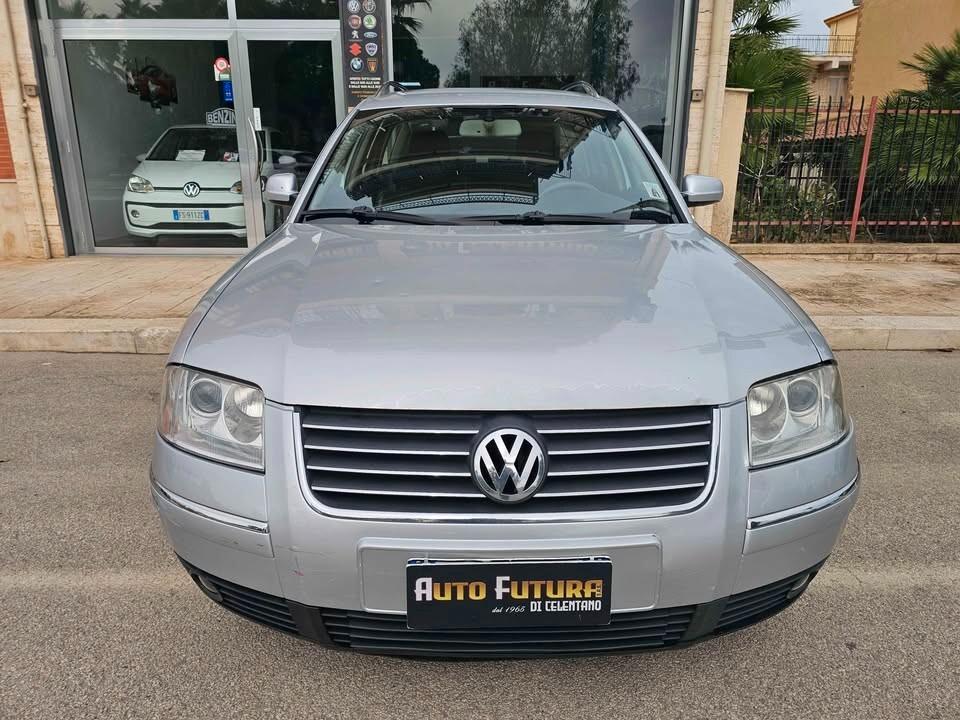 Volkswagen Passat 1.9 TDI/130 CV cat Var. H.line