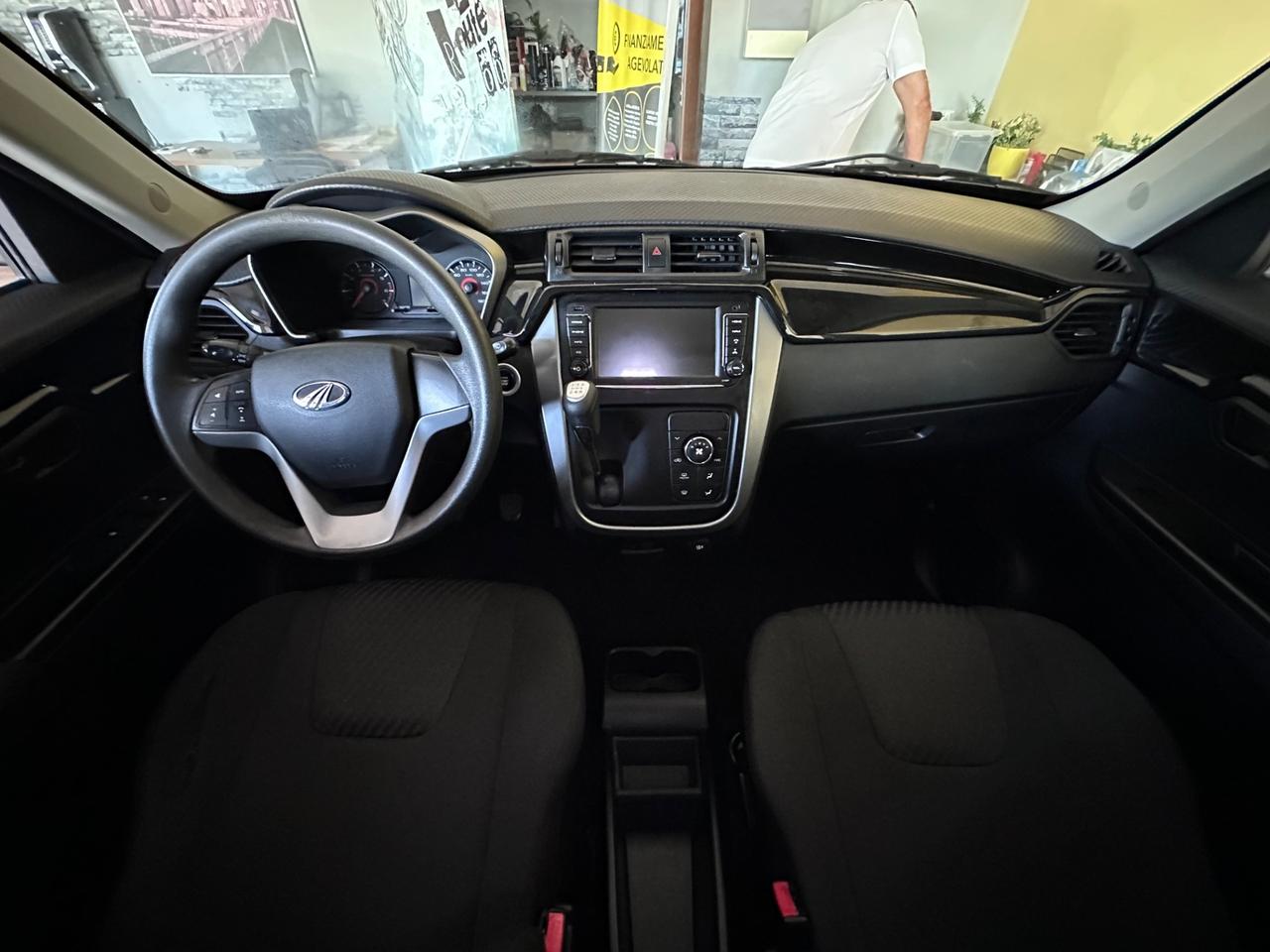 Mahindra KUV100 1.2 VVT K8