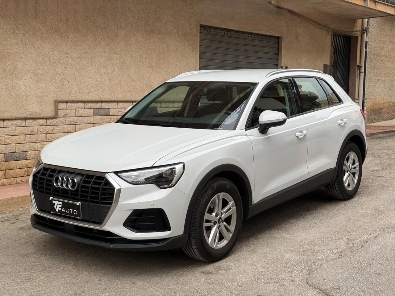 Audi Q3 35 TDI S tronic Business