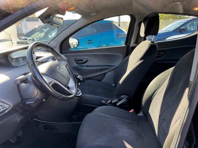 LANCIA Ypsilon 1.2 69 CV 5 porte GPL Ecochic Gold
