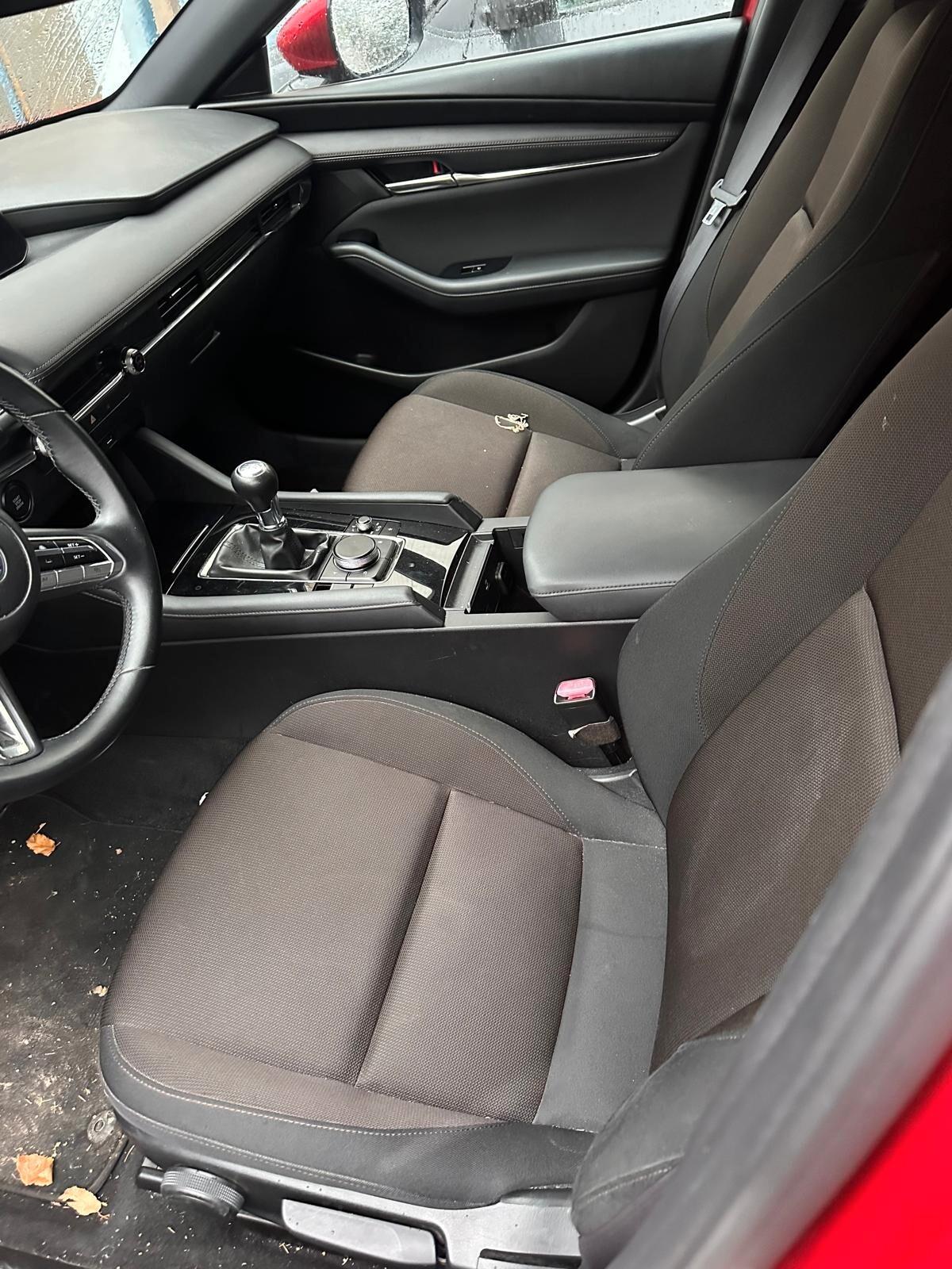 Mazda 3 Mazda3 2.0L e-Skyactiv-G M Hybrid Exclusive