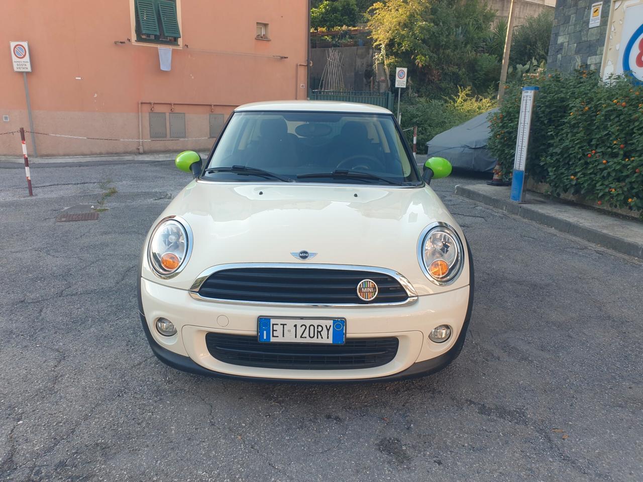 Mini 1.6 16V One (55kW)