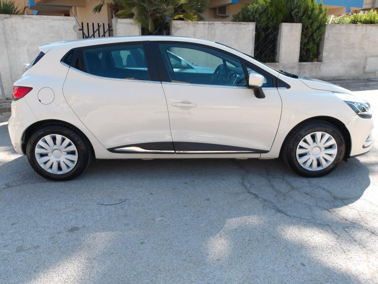Renault Clio 5 Porte Clio 1.2 16v Zen 75cv