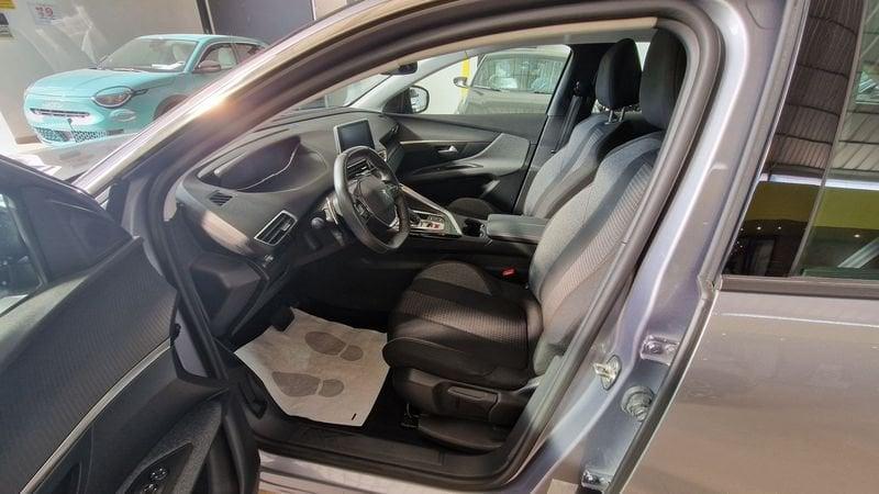 Peugeot 3008 3008 1.5 bluehdi Active Pack s&s 130cv eat8