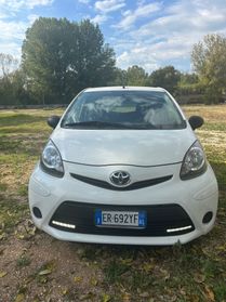Toyota Aygo 1.0 12V VVT-i 3 porte Orange Connect