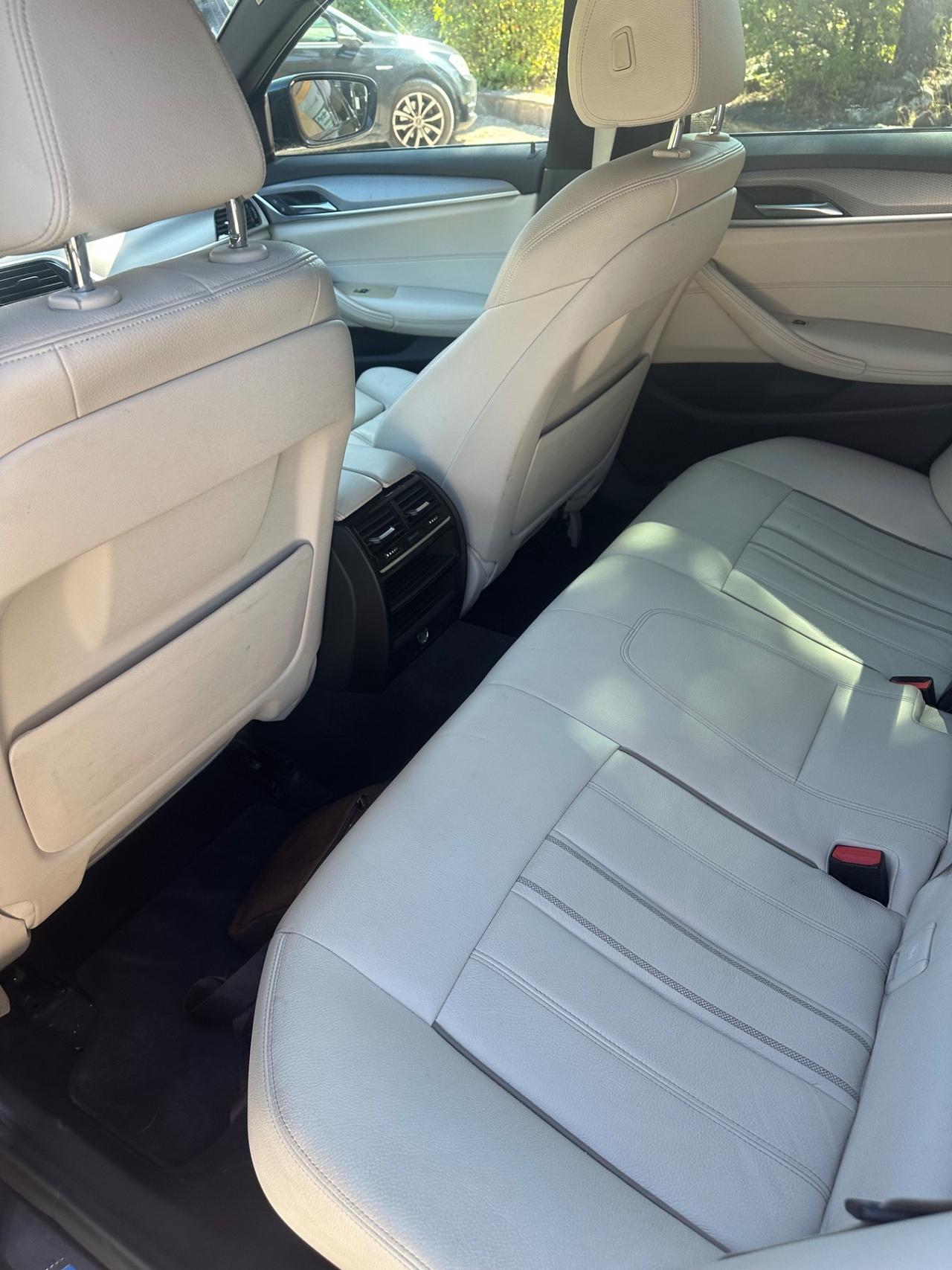 Bmw 520 520d xDrive Touring Msport