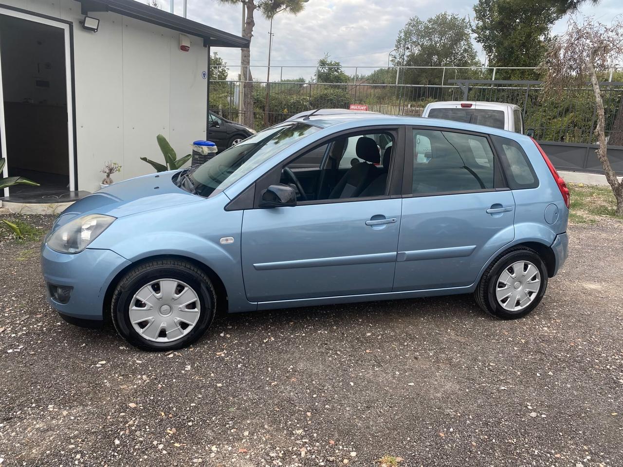 Ford Fiesta 1.4 TDCi 5p. Titanium