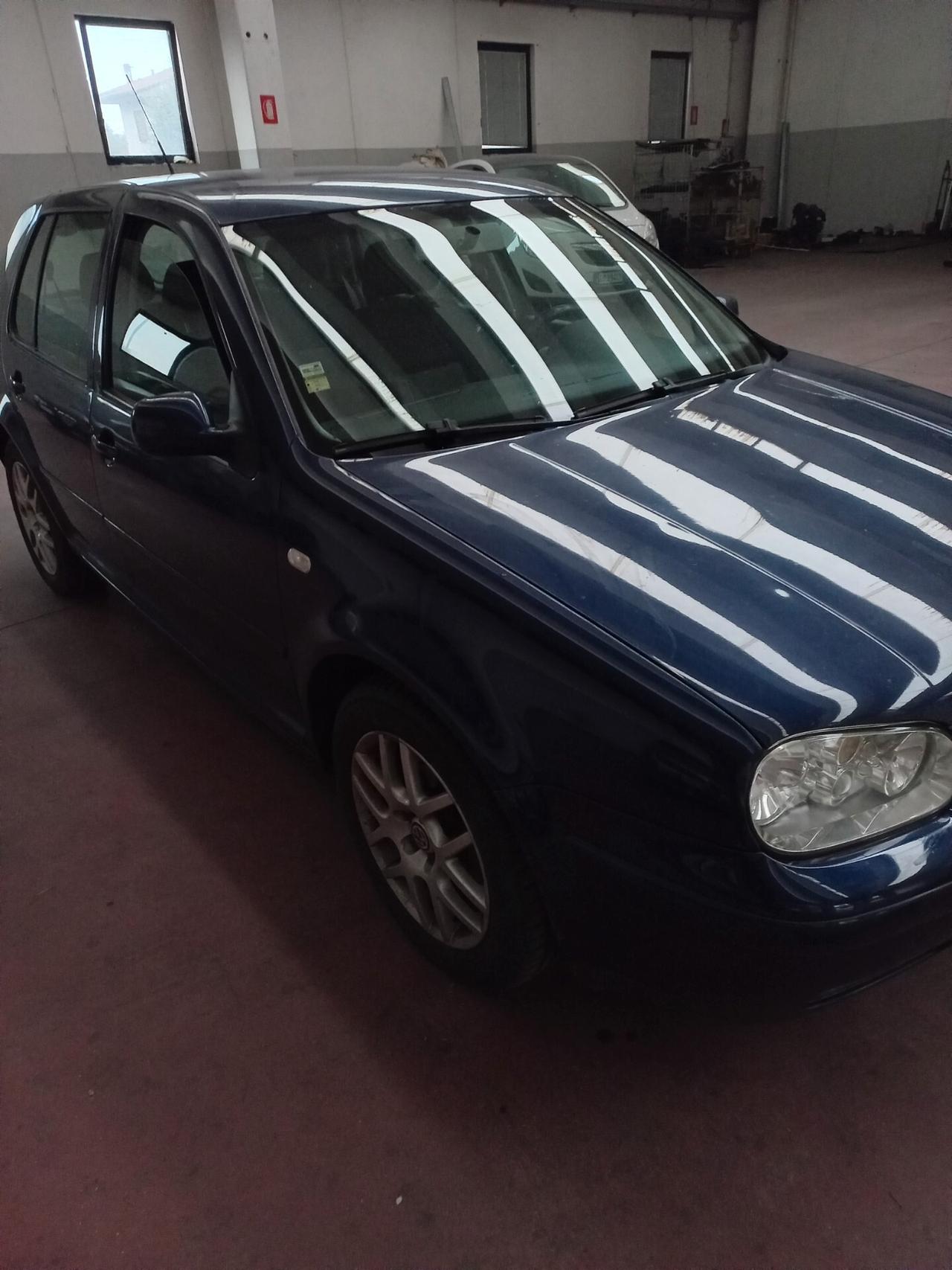 Volkswagen Golf 1.6 16V cat 5 porte Highline