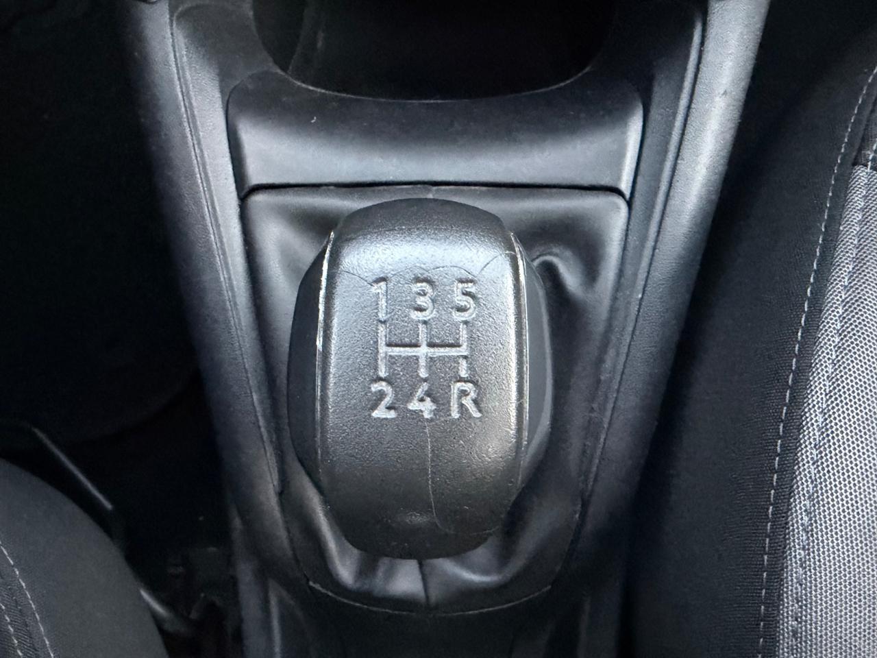 Peugeot 208 1.4 HDi 68 CV 5 porte Allure