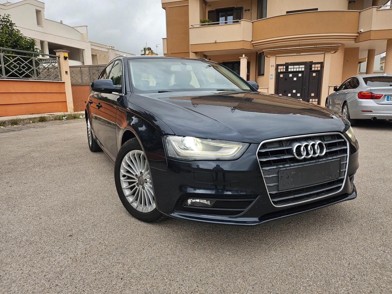 Audi A4 Avant 2.0 TDI 177CV Ambient