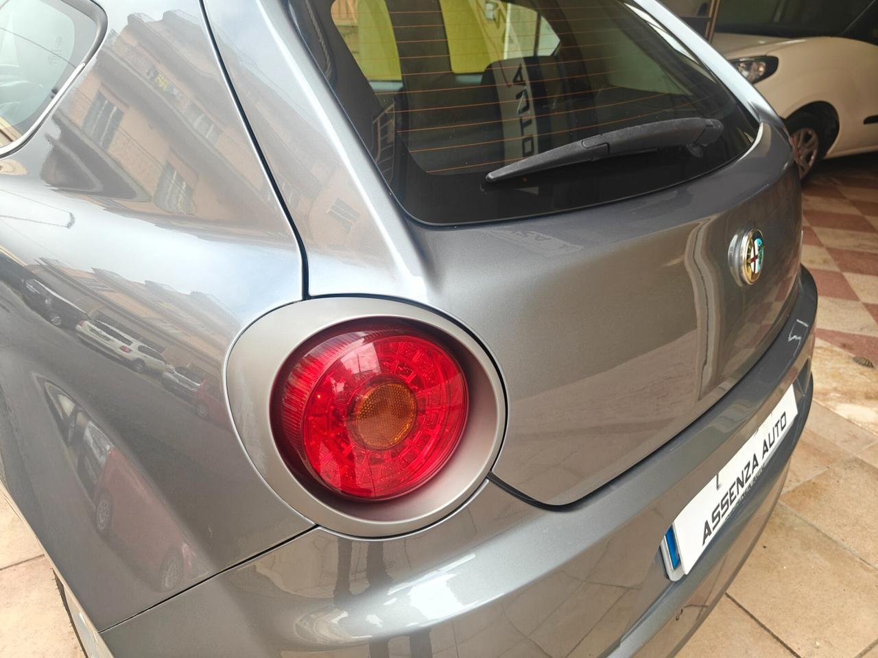 Alfa Romeo MiTo 1.3 JTDm-2 S&S Distinctive Sport Pack