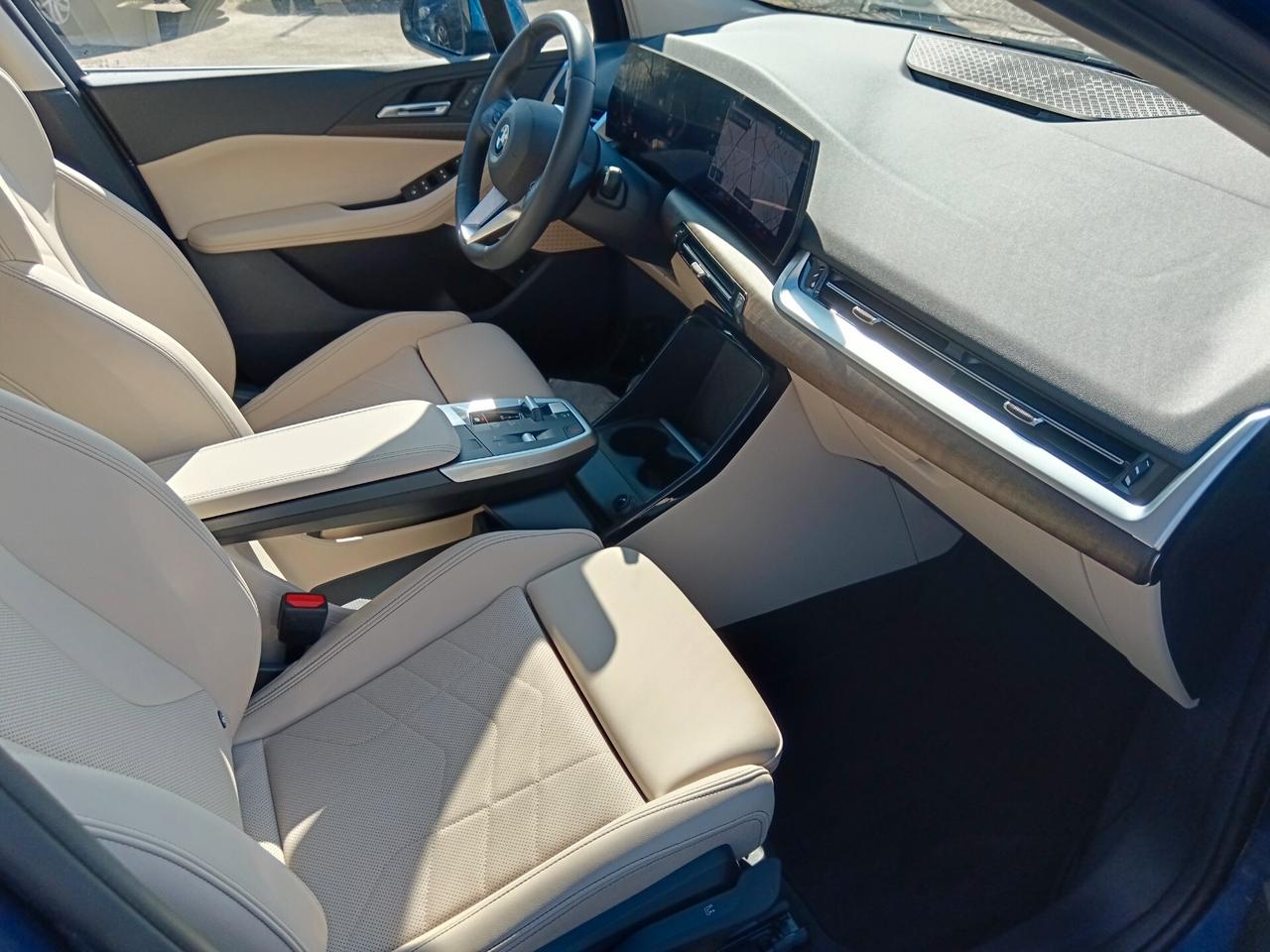 Bmw 2er Active Tourer 218d Luxury