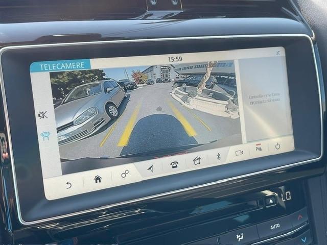 Jaguar F-Pace 2.0 D 180 CV AWD aut. Prestige
