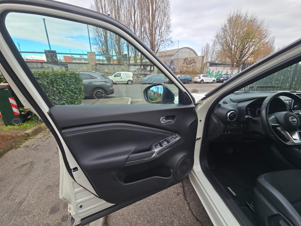 Nissan Juke 1.0 DIG-T 114 CV DCT N-Connecta