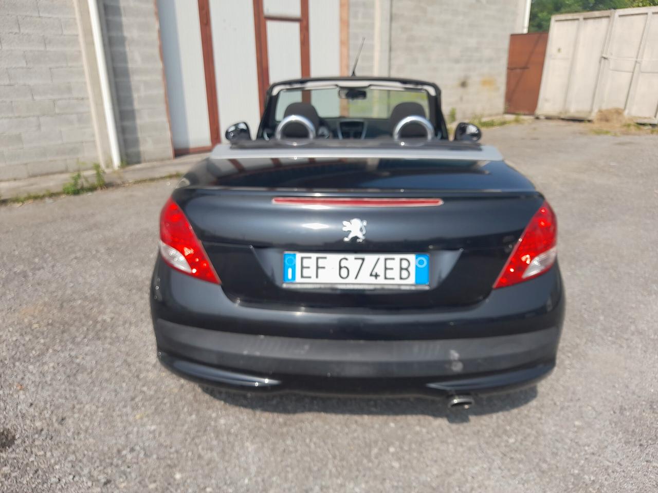 Peugeot 207 1.6 VTi 120CV CC Féline