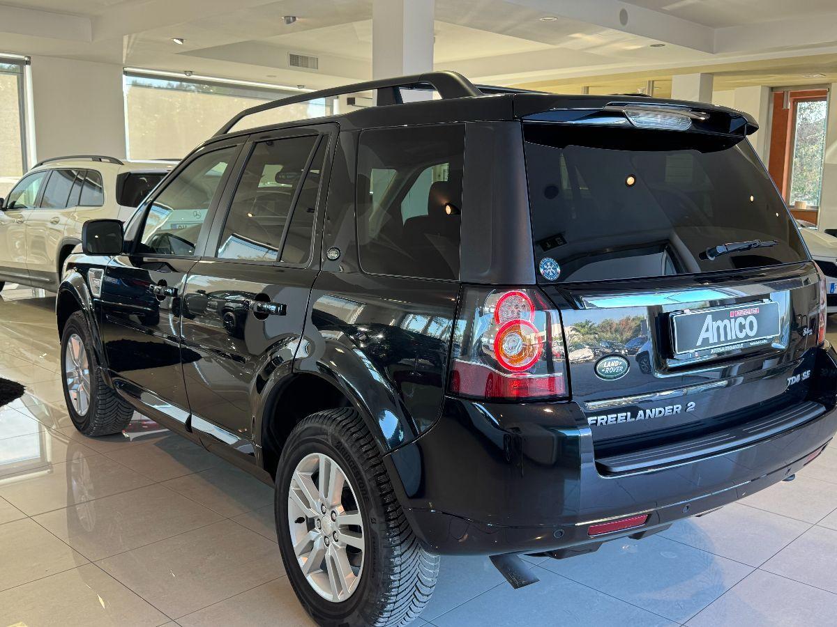 LAND ROVER Freelander 2.2 TD4 SE Black Edition