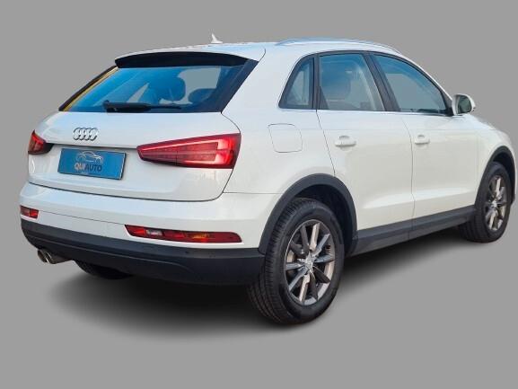 Audi Q3 2.0 TDI 120 CV Business