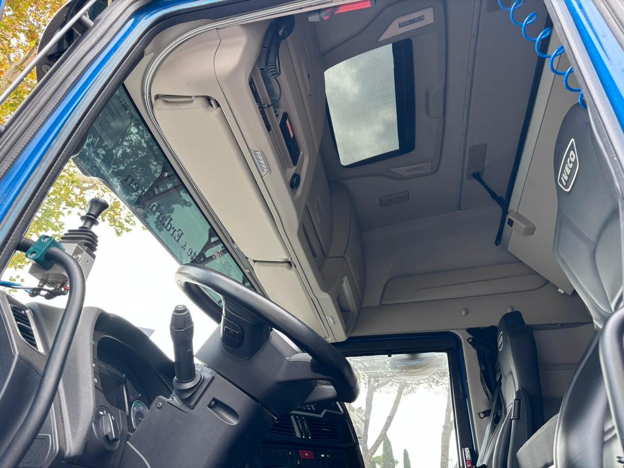 Iveco S Way 440AS49 trattore stradale